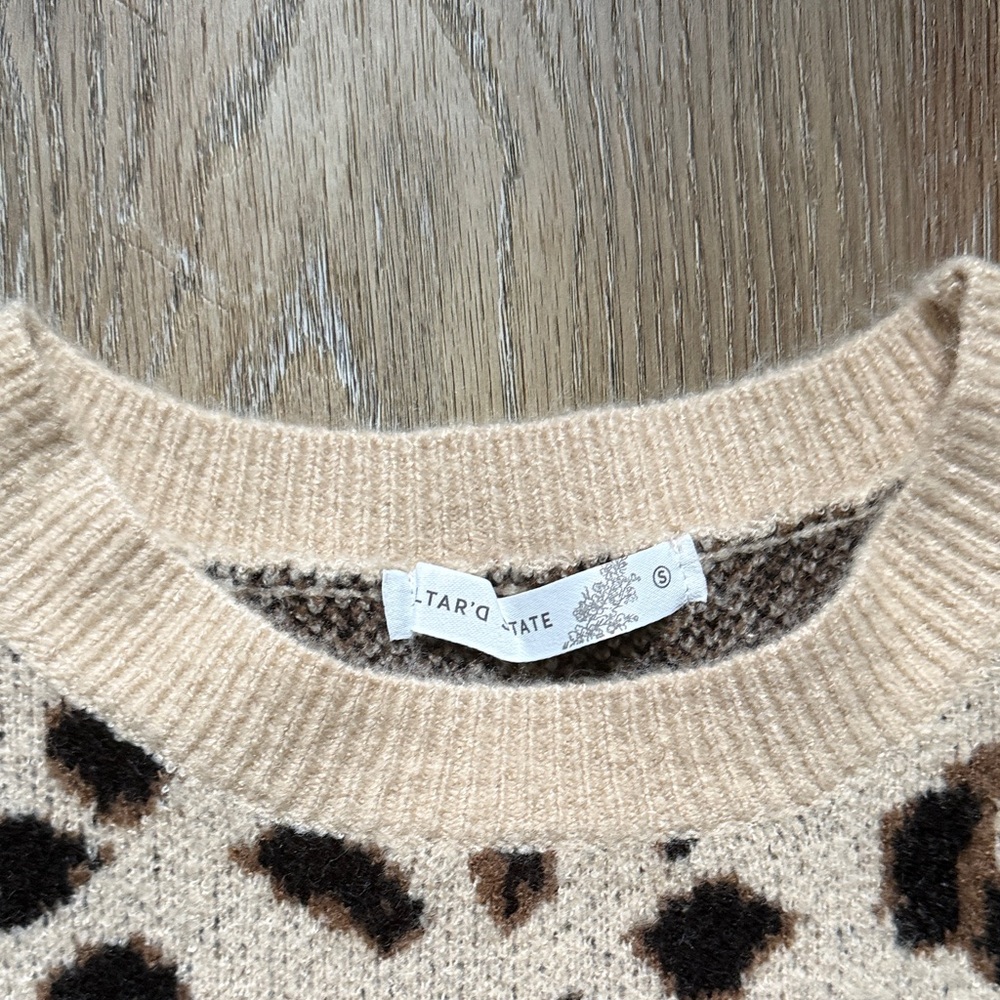 Altar’d State Leopard Print Sweater, Women’s size Small, Brand New! - Picture 2 of 4